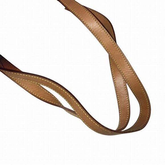 LOUIS VUITTON Brown Monogram Shoulder Bag - Picture 9 of 9